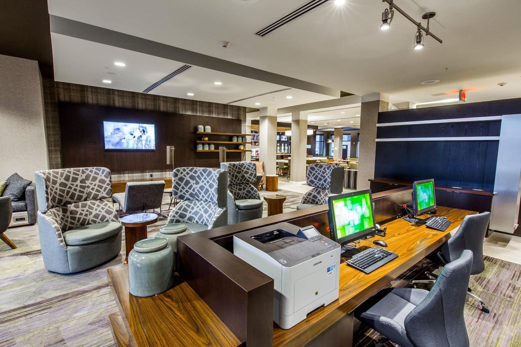 Готель Courtyard By Marriott Columbia Cayce Екстер'єр фото